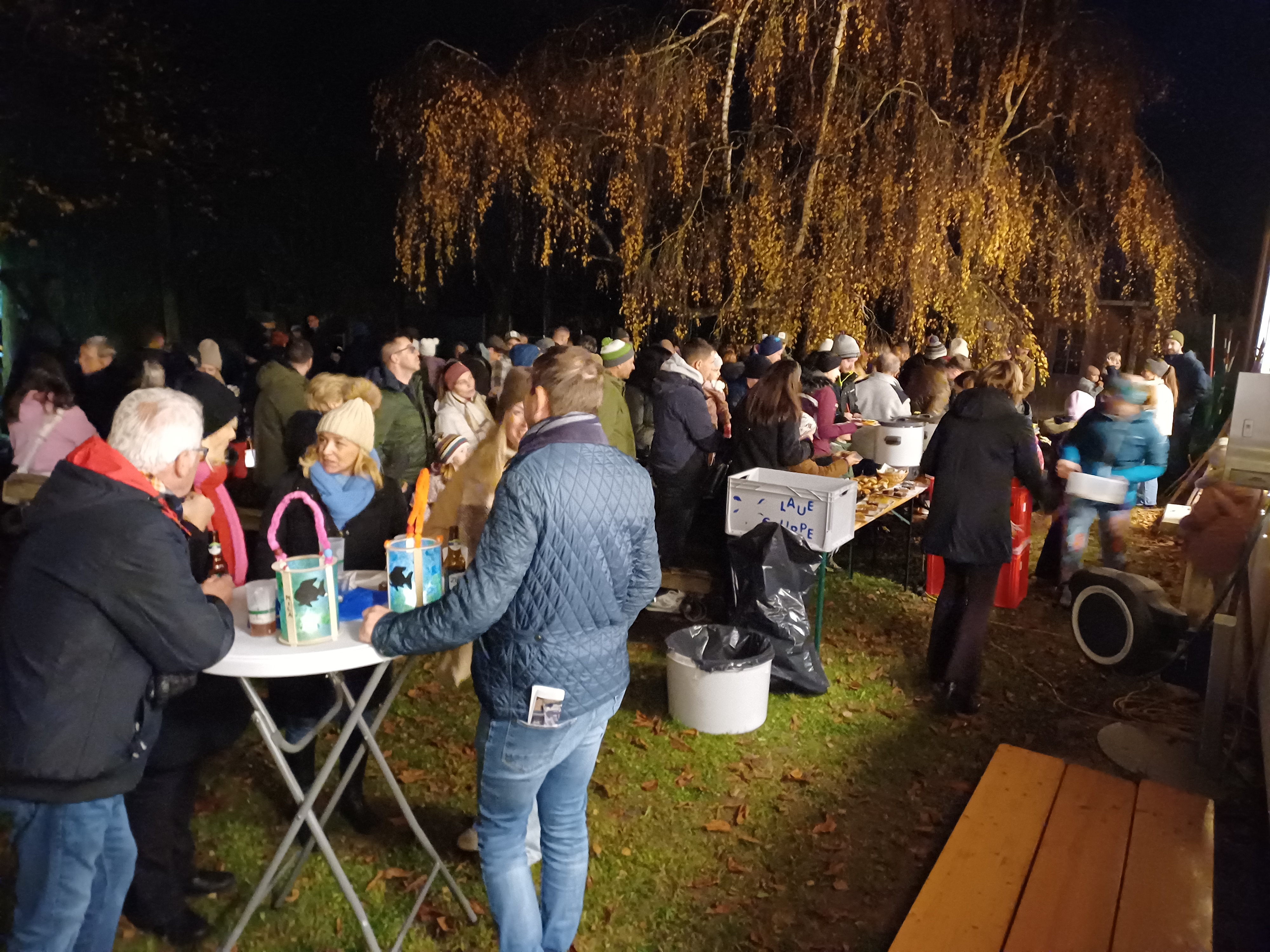 Neu gestaltetes Laternenfest begeistert Groß und Klein