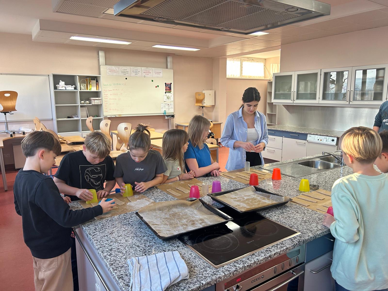 Schnuppern der Volksschule in der Mittelschule