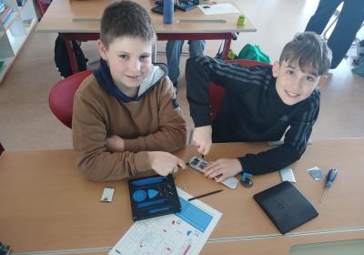 347dfc2e Eeab 4251 8f79 21300f5c6d43